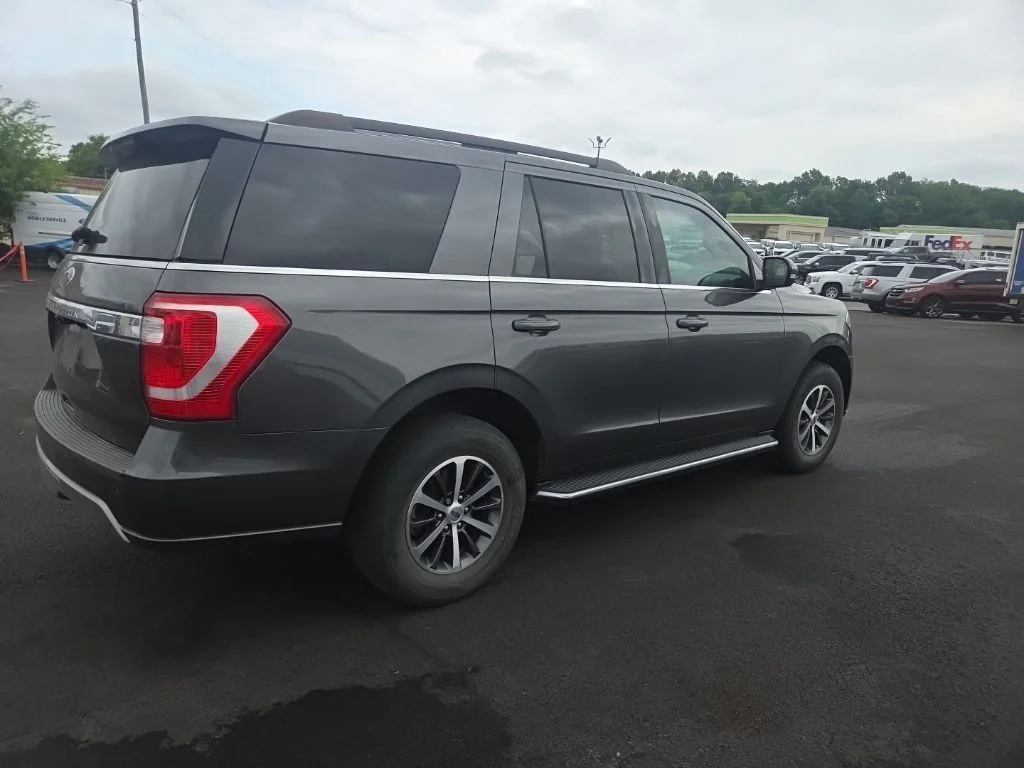 Used 2020 Magnetic Ford XLT image 9