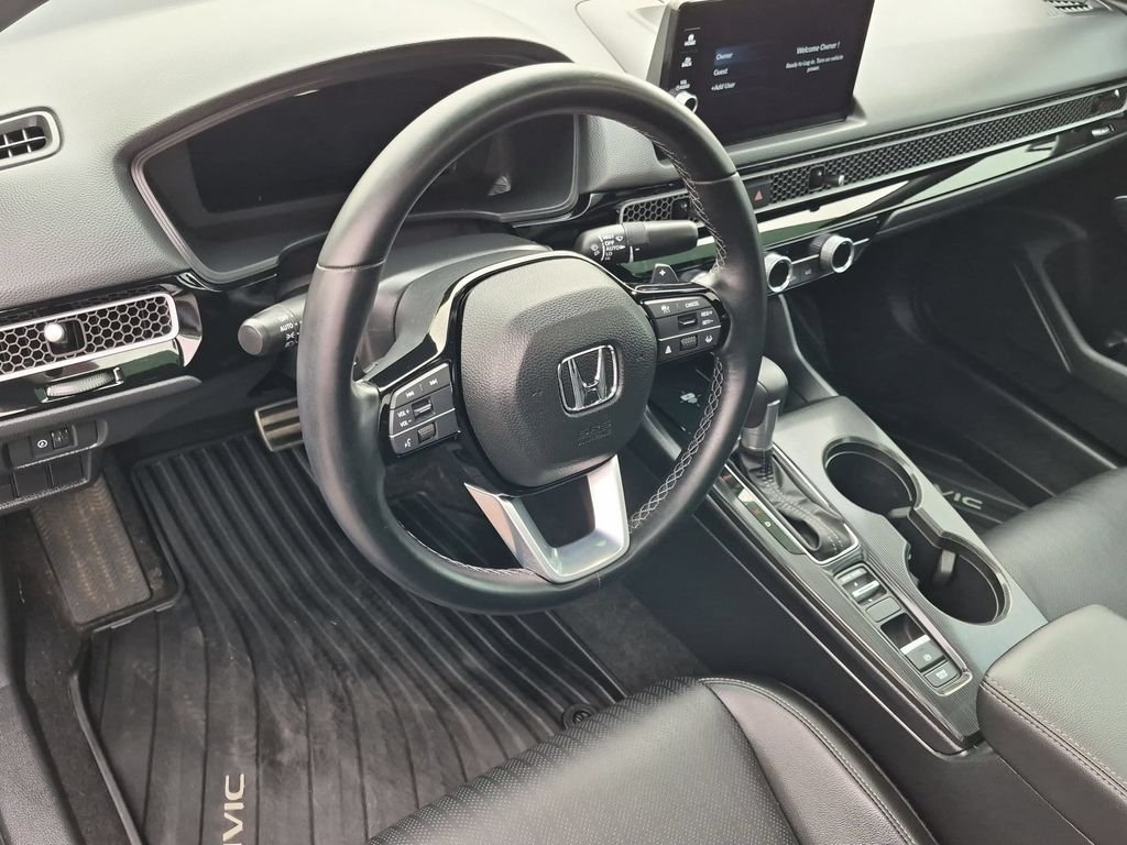 Used 2025  Honda Sport image 10