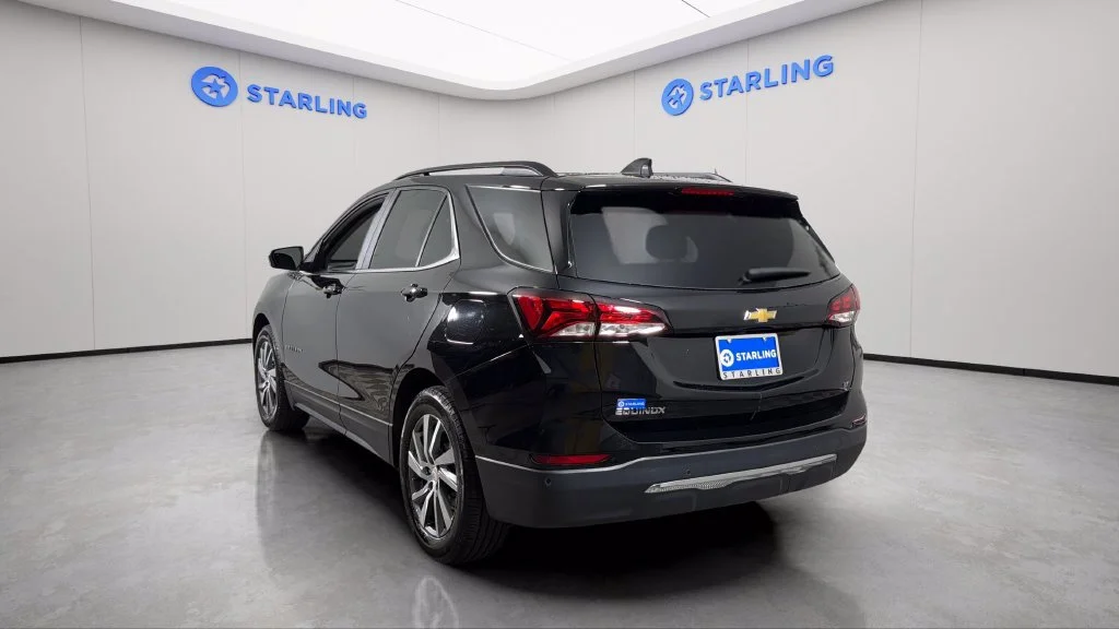 Used 2022 MOSAIC BLACK METALLIC Chevrolet LT image 6