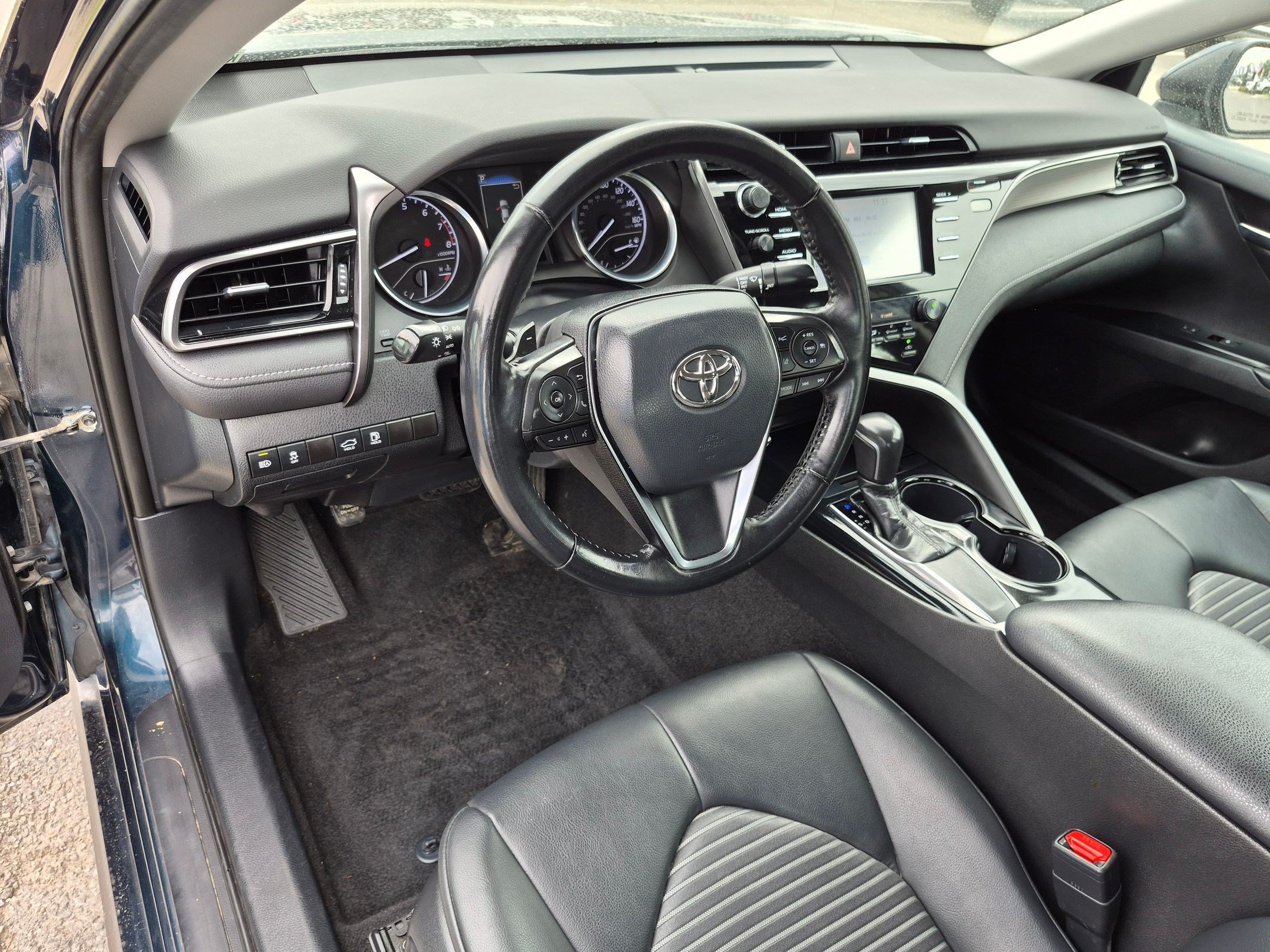 Used 2019 Galactic Aqua Mica Toyota SE image 13