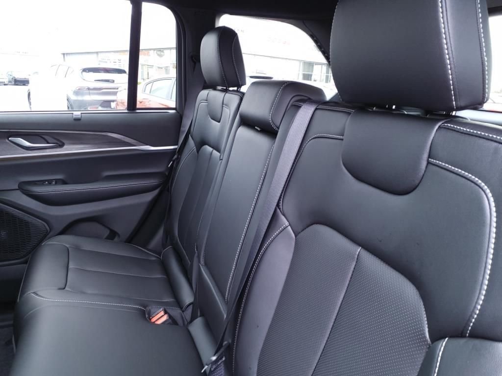 2025 Jeep Grand Cherokee Limited - Photo 13