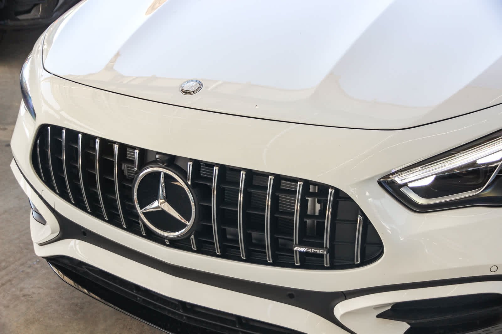 New 2026 Polar White Mercedes-Benz AMG® GLA 35 image 9