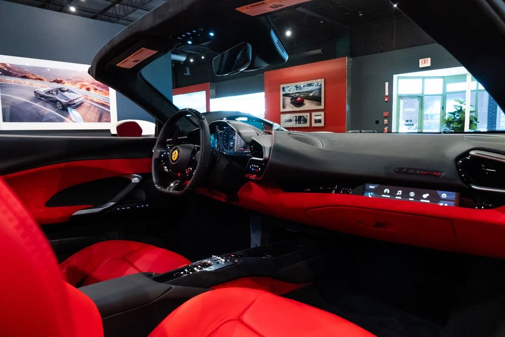 Certified Used 2025 Bianco Avus Ferrari  image 41