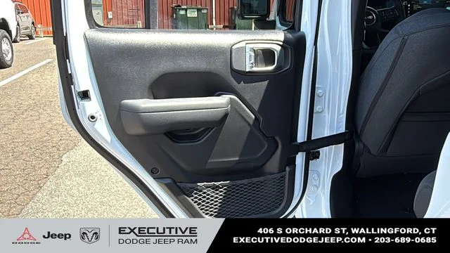 New 2026 Bright White Clear-Coat Exterior Paint Jeep Sport S image 21