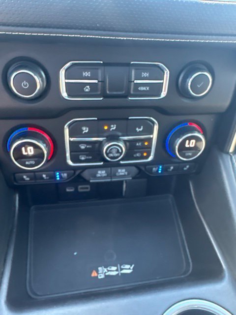 Used 2021 Gray Chevrolet Premier image 14