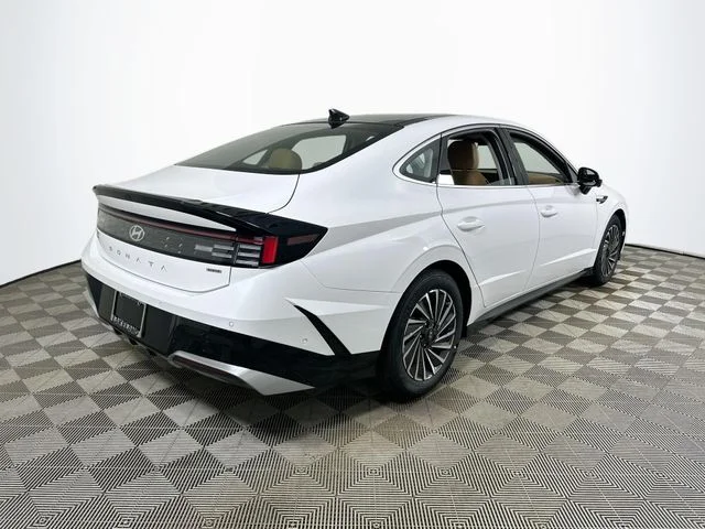 New 2026 White Hyundai Limited image 3