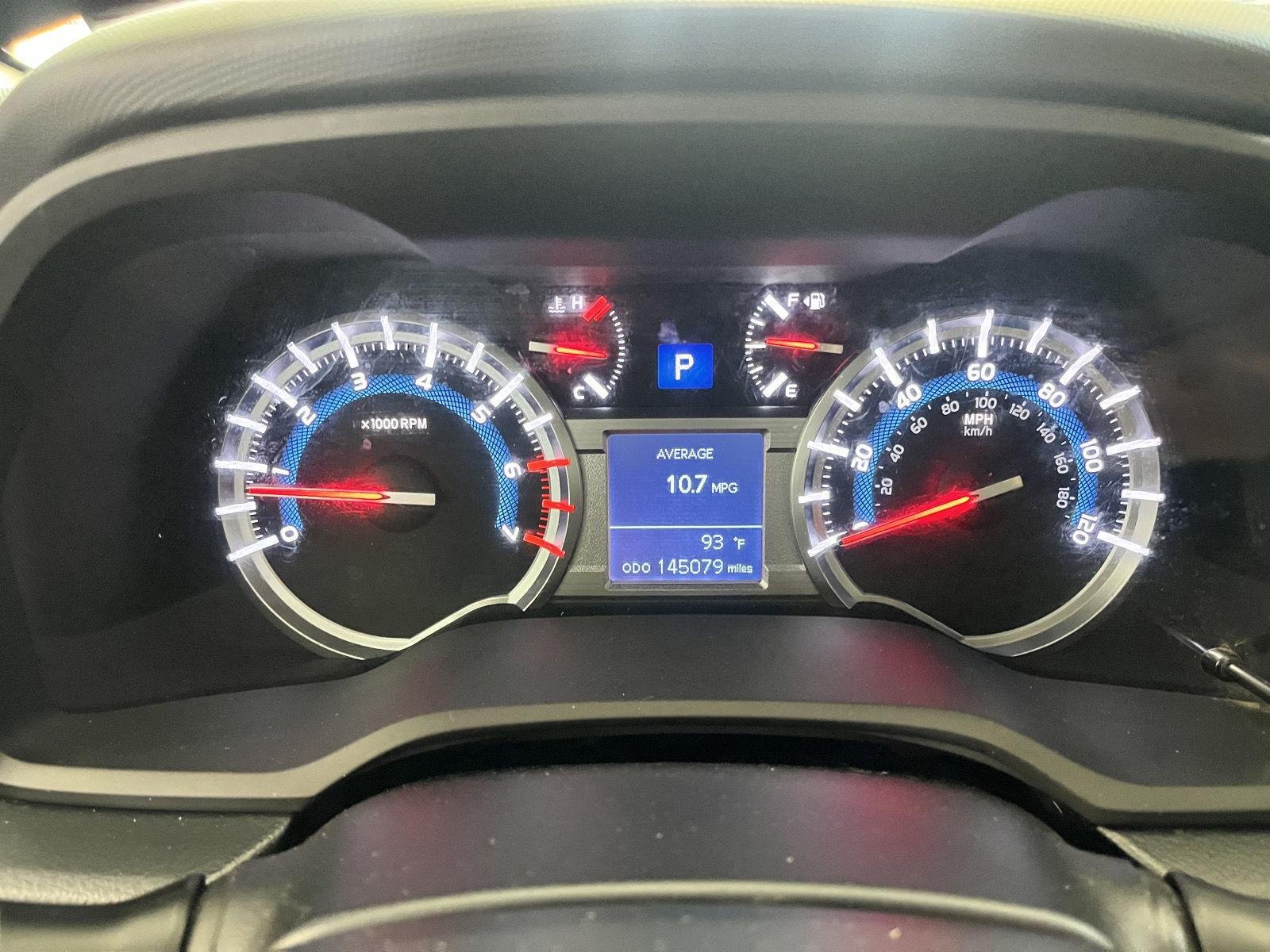 Used 2019 Super White Toyota SR5 image 25