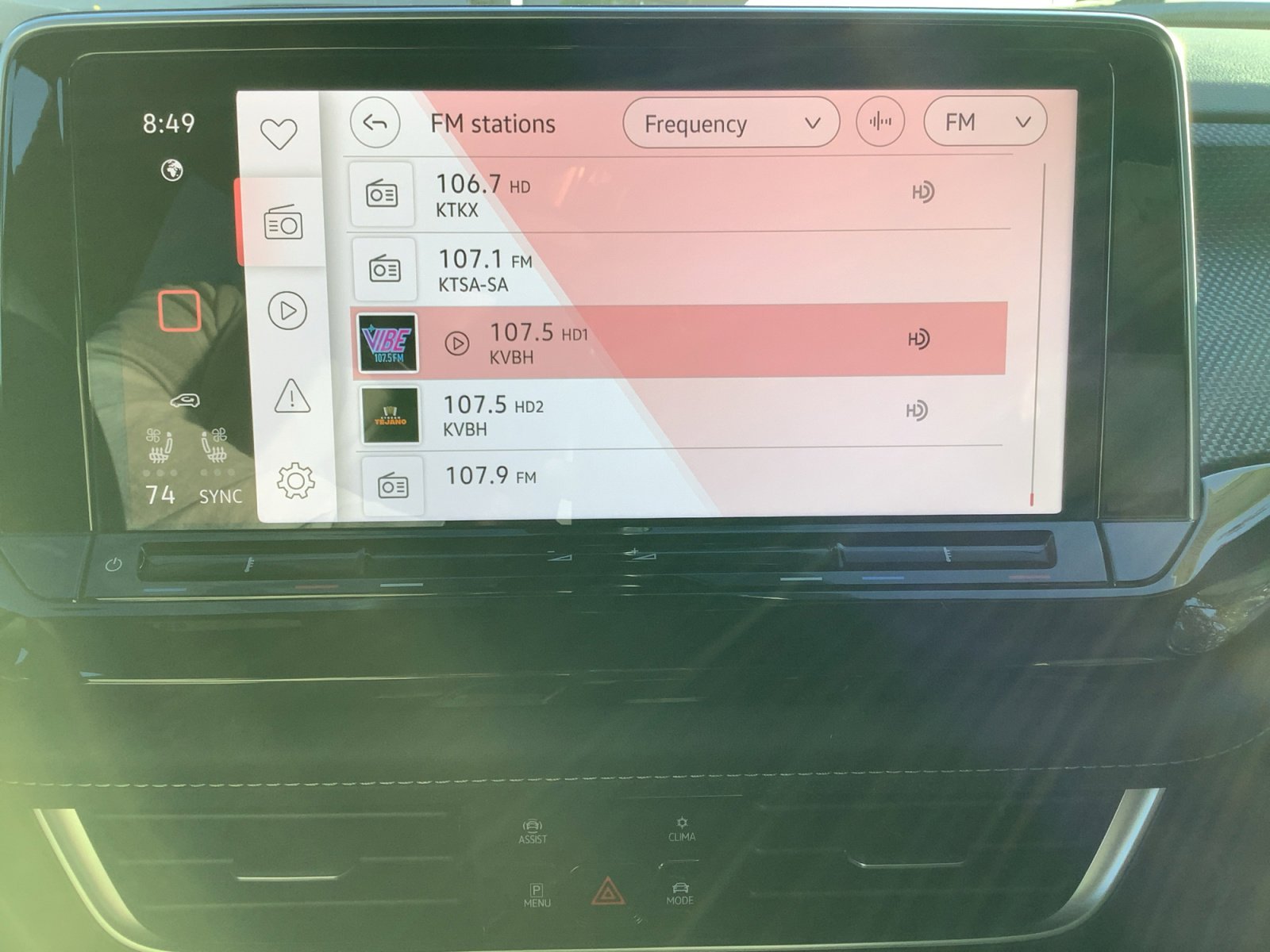 New 2026 Pure Gray Volkswagen 2.0T SEL image 17