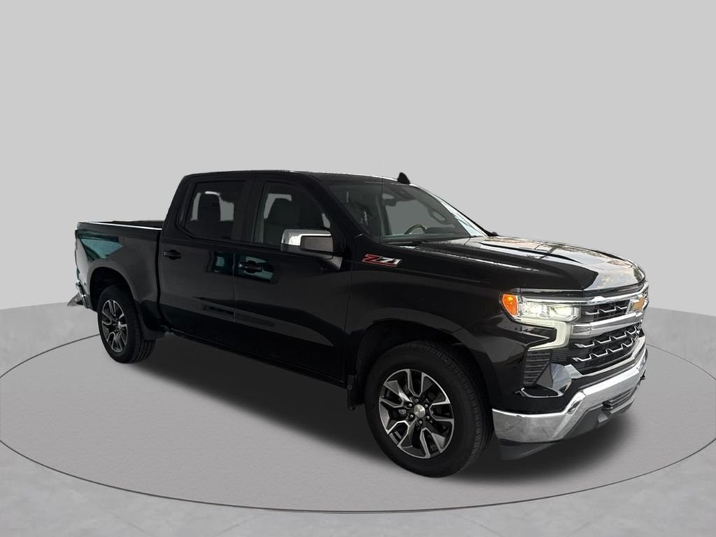 Used 2022 Black Chevrolet LT image 12