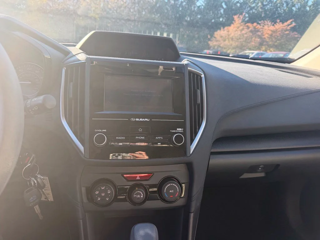 Used 2019  Subaru 2.0i image 13