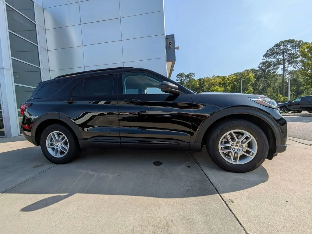 New 2026 Agate Black Metallic Ford Active image 3