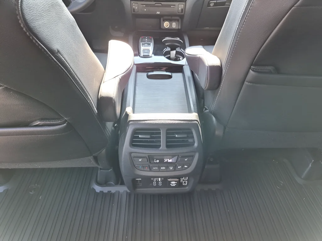 Used 2022 Black Honda Touring image 33