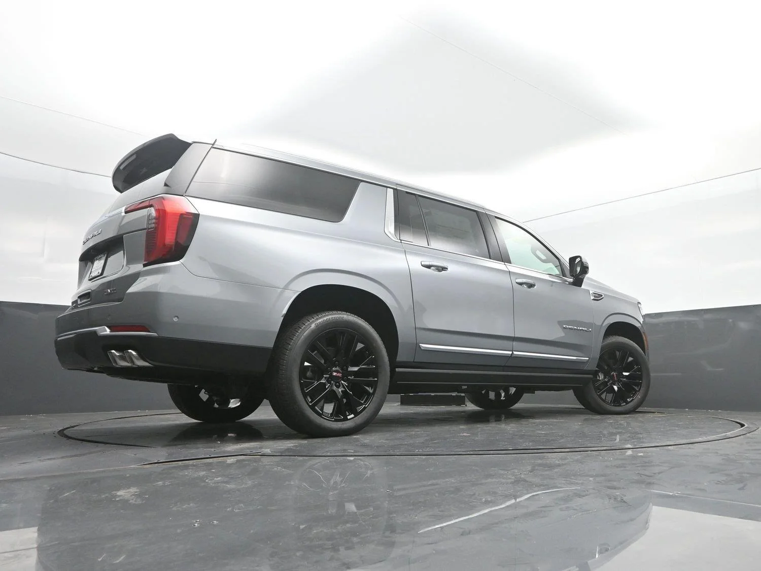 2026 GMC Yukon XL Denali - Photo 43