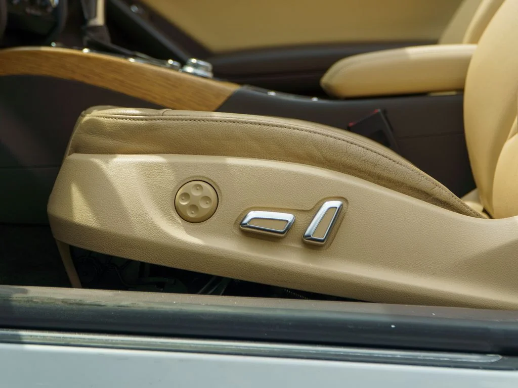 Used 2013  Audi  image 20