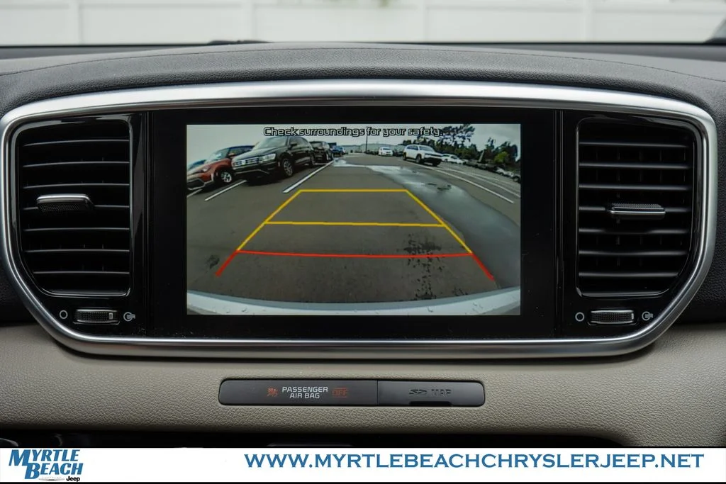 Used 2022 Sparkling Silver Kia SX image 22