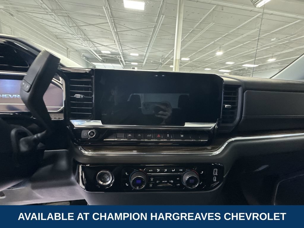 2023 Chevrolet Silverado 1500 LT - Photo 14