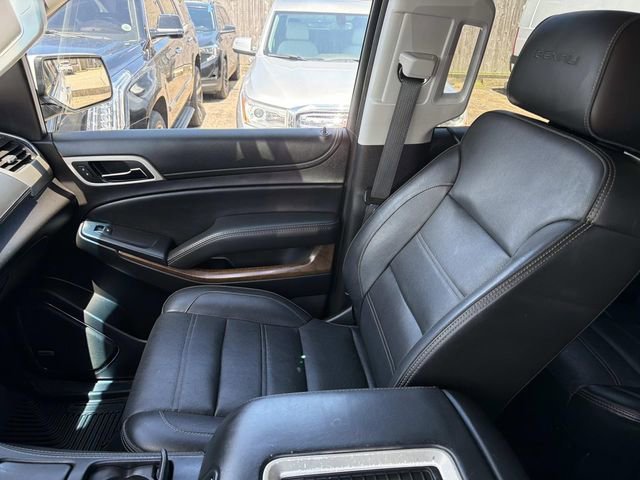 Used 2018 WHITE FROST TRICOAT GMC Denali image 21