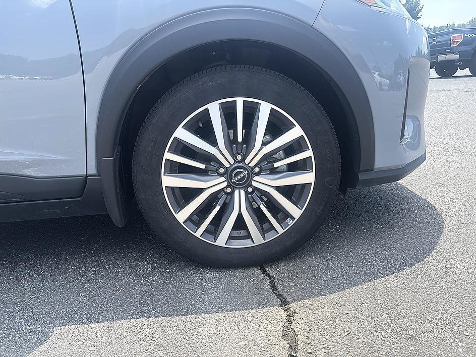 Certified Used 2023 Boulder Gray Pearl Nissan SV image 14