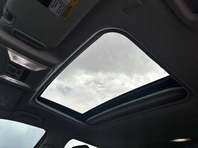 2024 Toyota RAV4 XLE - Photo 21