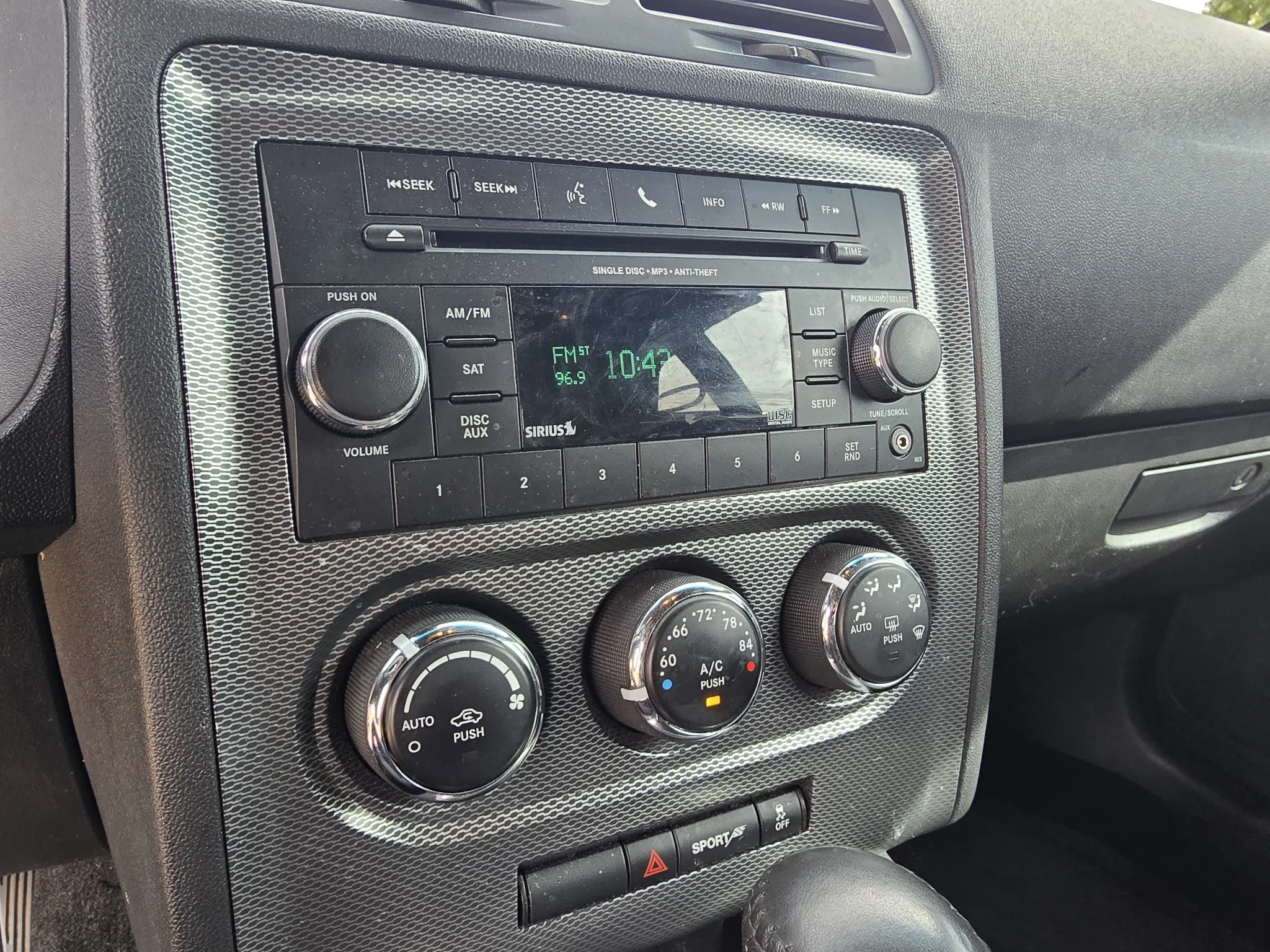 Used 2013 Gray Dodge R/T image 18