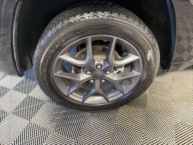 Certified Used 2020 Black Jeep Limited X image 7