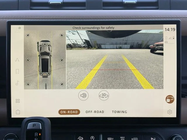 New 2026 Woolstone Green Land Rover X-Dynamic SE image 28