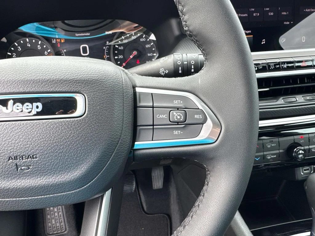 New 2026 White Jeep Latitude image 45