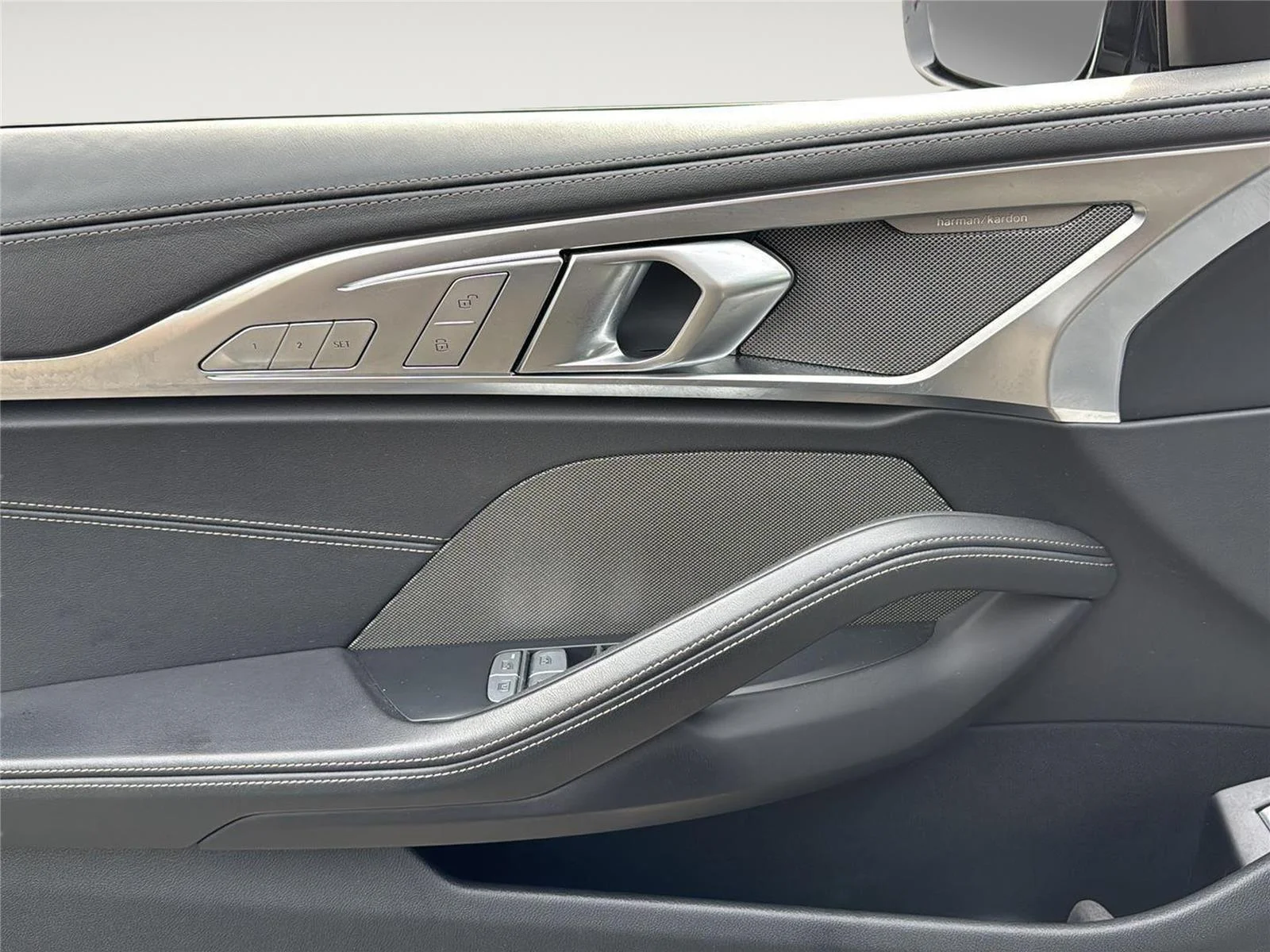 2023 BMW 8 Series 840i - Photo 9