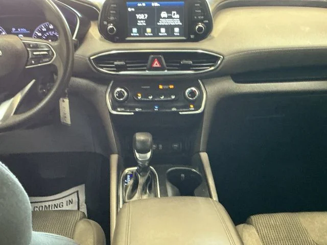Used 2019 Orange Hyundai SE image 11