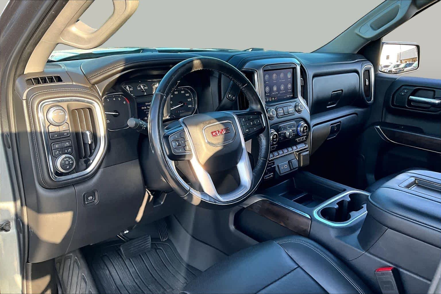 Used 2020 Satin Steel Metallic GMC SLT image 18