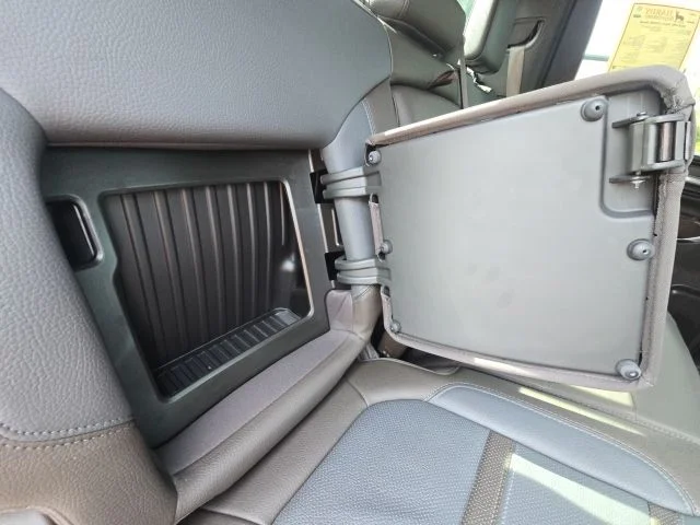 Used 2020 White GMC Denali image 17