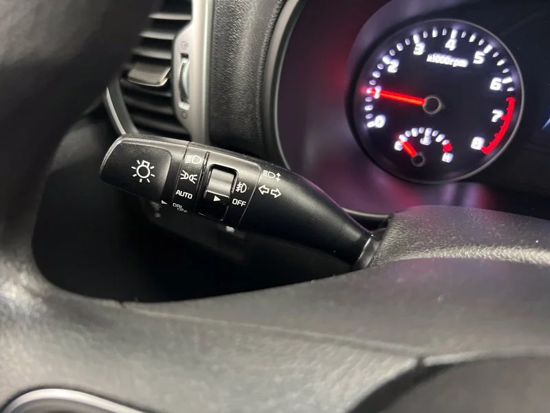 Used 2017 Red Kia LX image 19