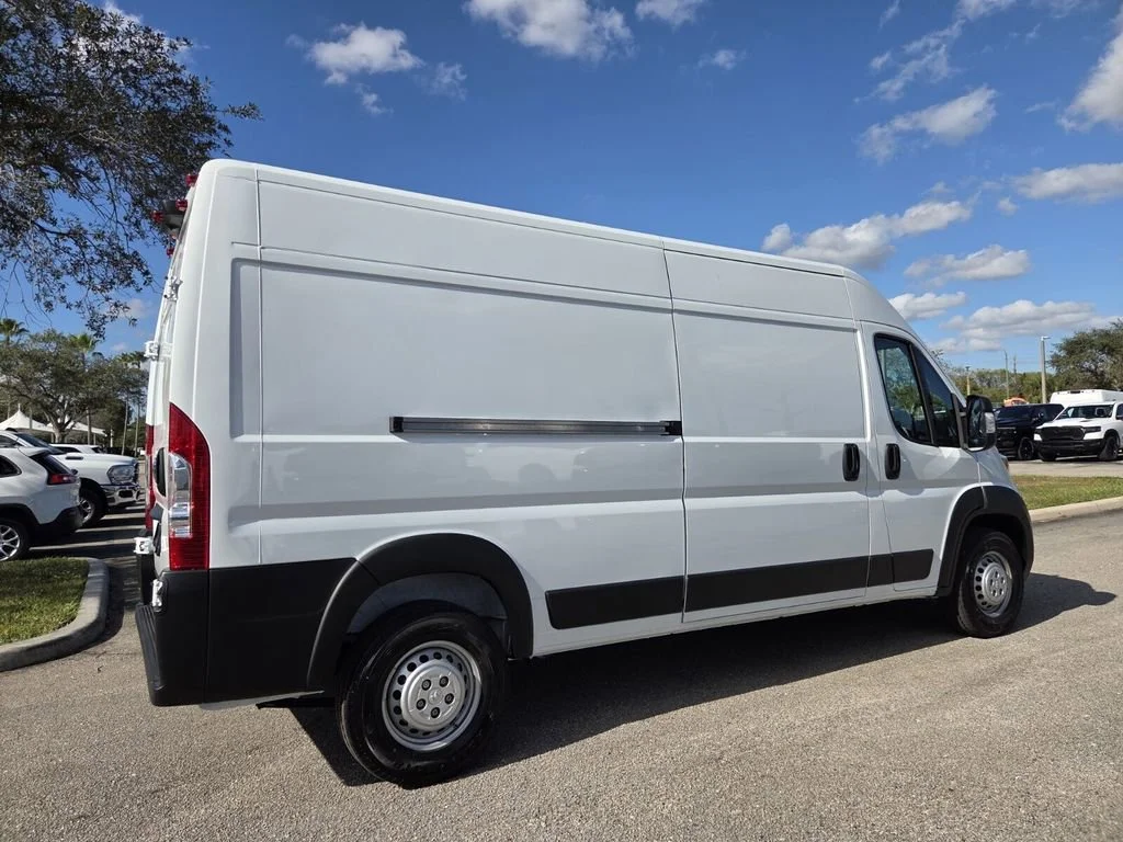 New 2026 Bright White Clear-Coat Exterior Paint RAM Tradesman image 7