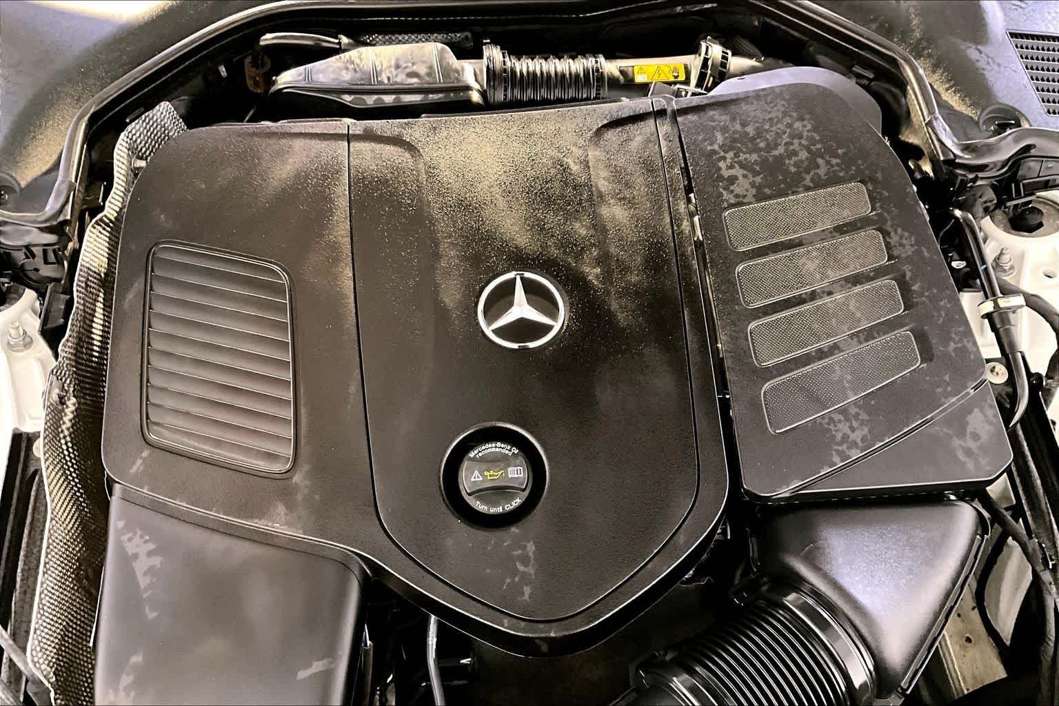 Used 2023 Polar White Mercedes-Benz C 300 image 31