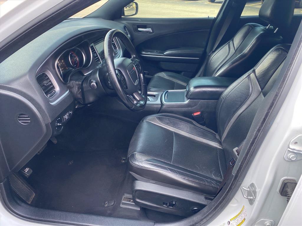 Used 2020 White Knuckle Clearcoat Dodge SXT image 9