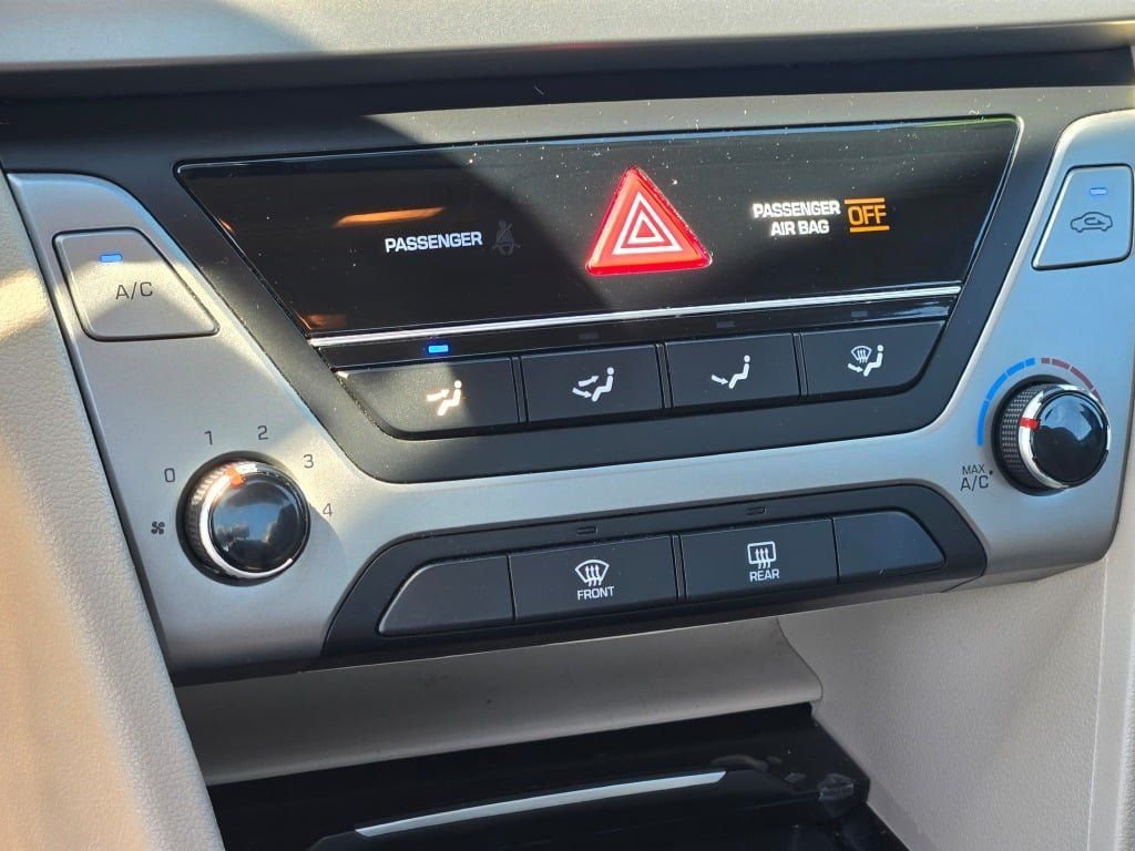 Certified Used 2018 Phantom Black Hyundai SEL image 23