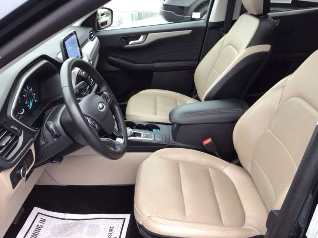 Certified Used 2022 Stone Blue Metallic Ford SEL image 9