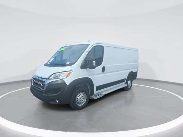 Used 2025 White Ram Base image 4