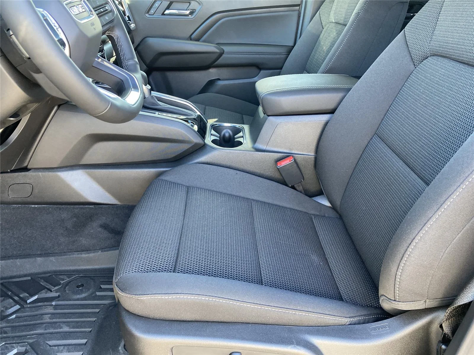 New 2026 Onyx Black GMC Elevation image 22