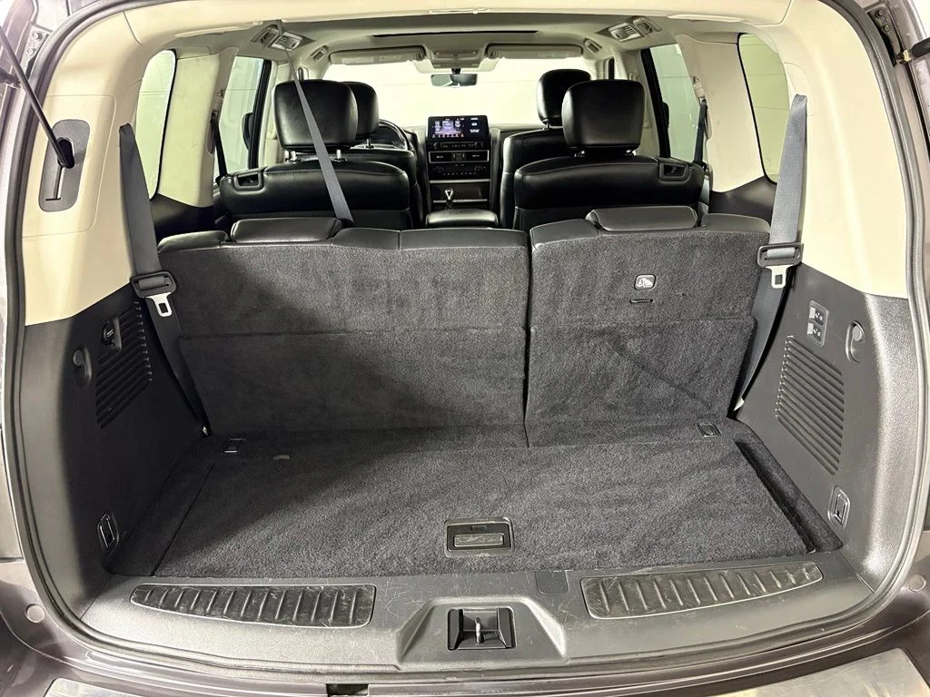 Used 2024 Gray INFINITI LUXE image 41