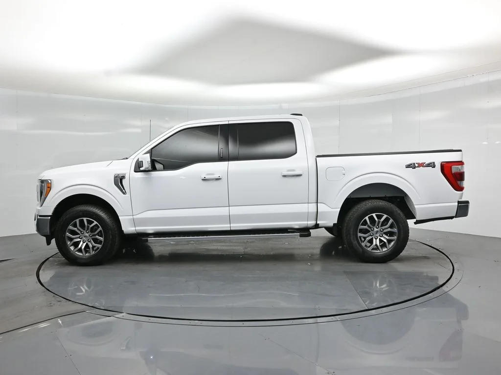 Certified Used 2022 White Ford Lariat image 27