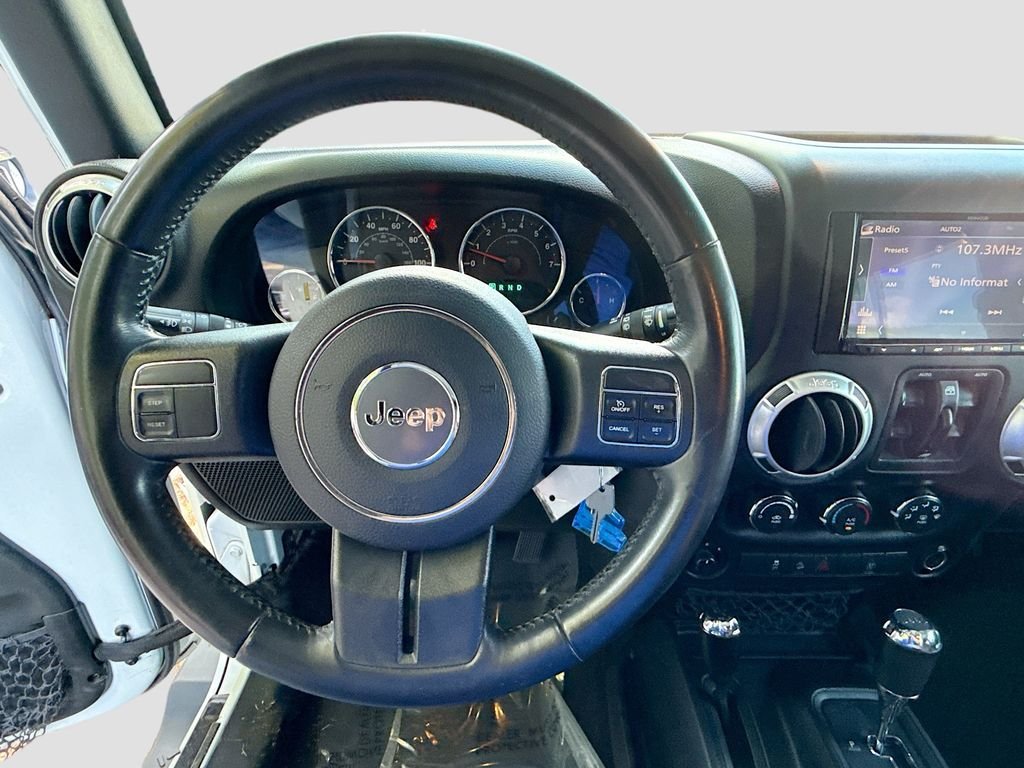 Used 2018 Bright White Clearcoat Jeep Sahara image 10