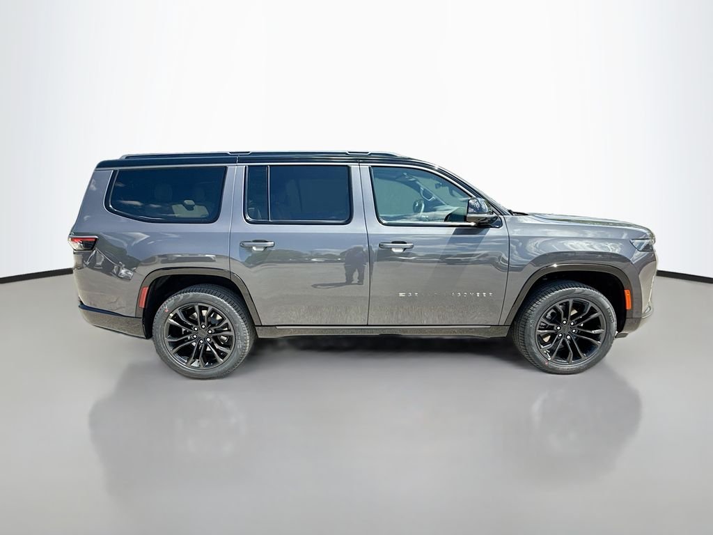 New 2026 Baltic-Gray Metallic Clear-Coat Exterior Paint Jeep Summit Obsidian image 3