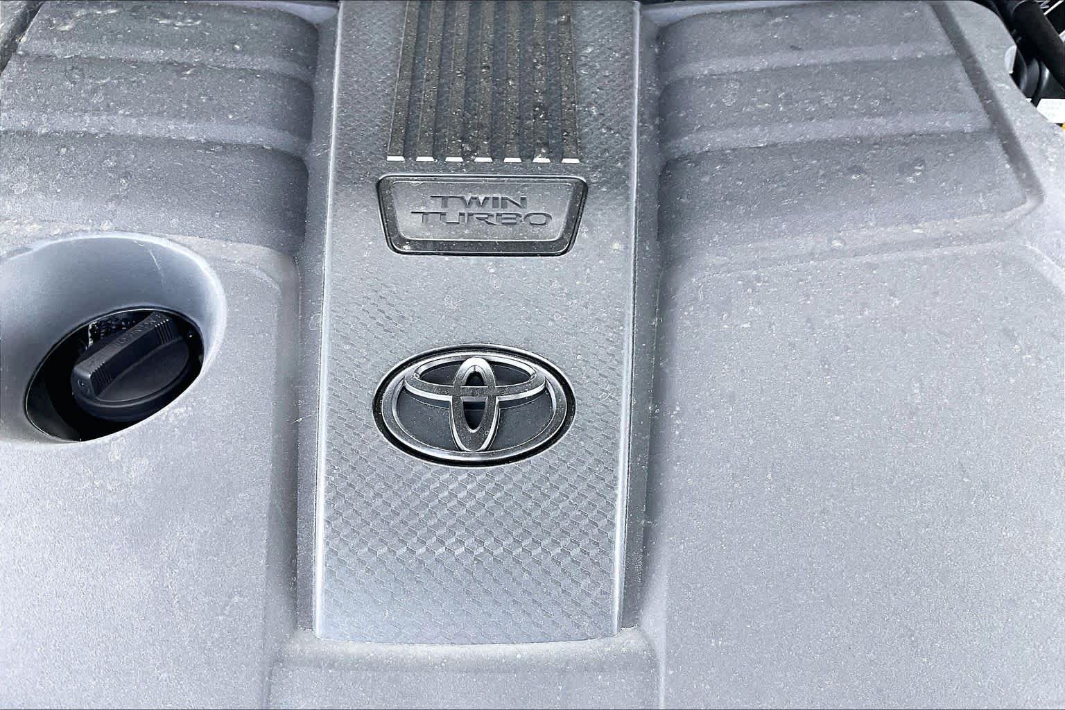 2026 Toyota Tundra SR5 - Photo 17