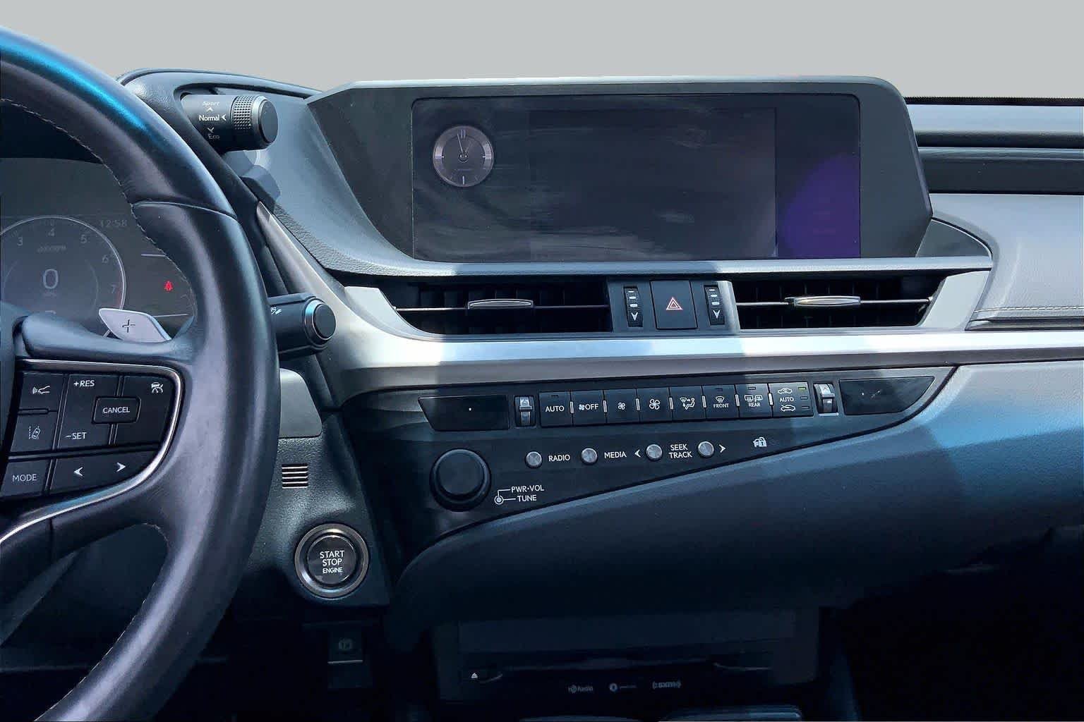 Used 2019 Nightfall Mica Lexus  image 7
