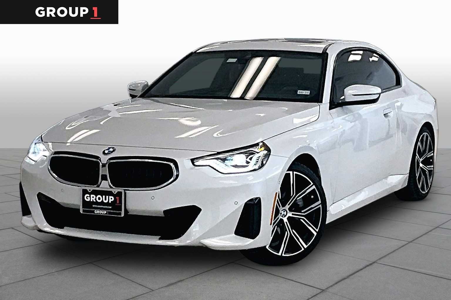 2023 BMW 2 Series 230i Coupe's photo