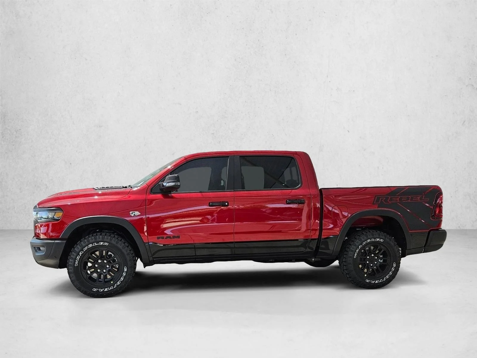 New 2026 Molten Red Pearl-Coat Exterior Paint RAM Rebel image 5