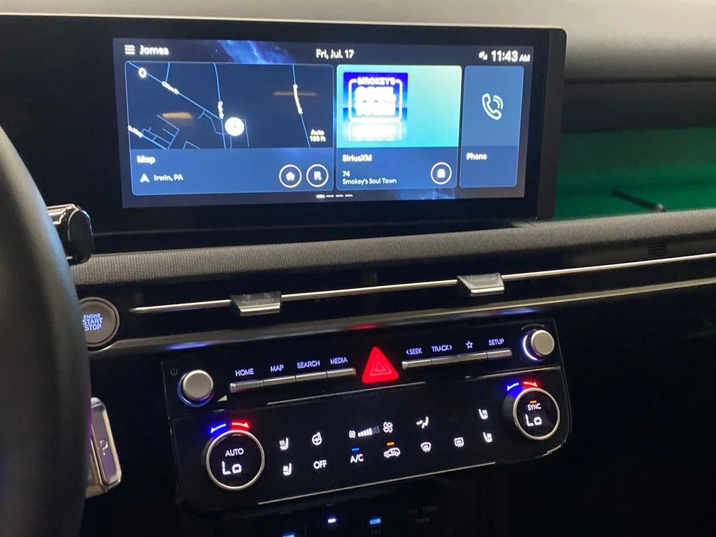 Used 2026 Green Hyundai Limited image 23