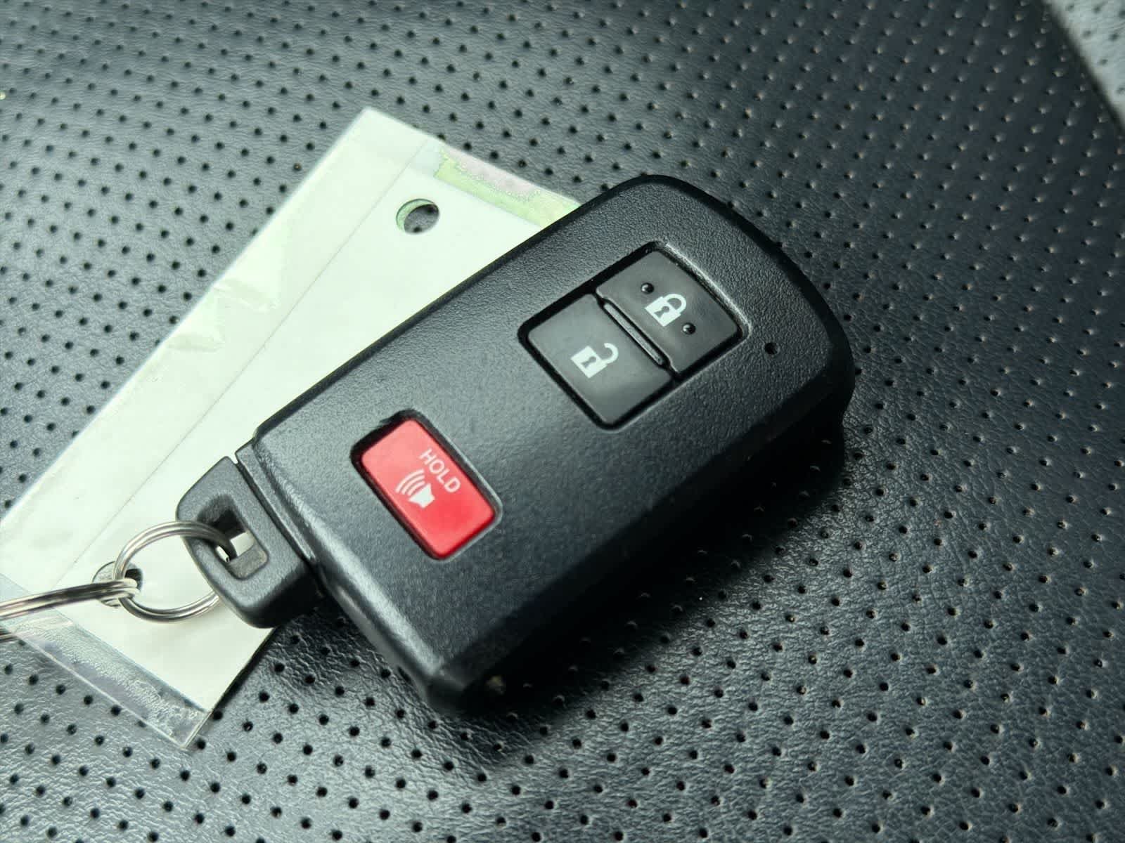 Used 2021 Wind Chill Pearl Toyota Platinum image 38