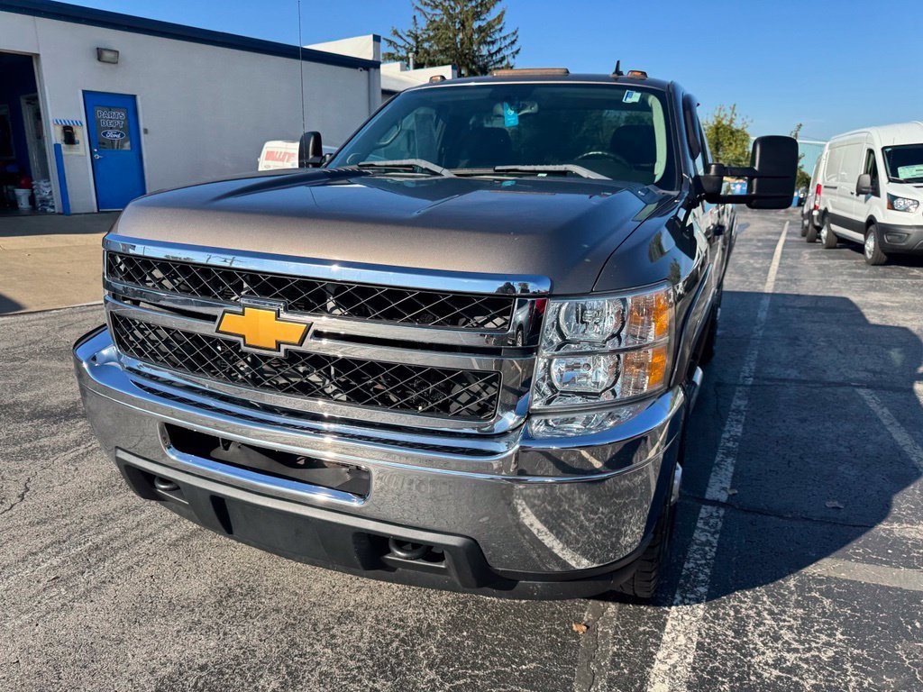 Used 2013 Gray Chevrolet LT image 39